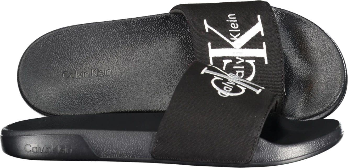 Papuqe për meshkuj Calvin Klein, të zeza