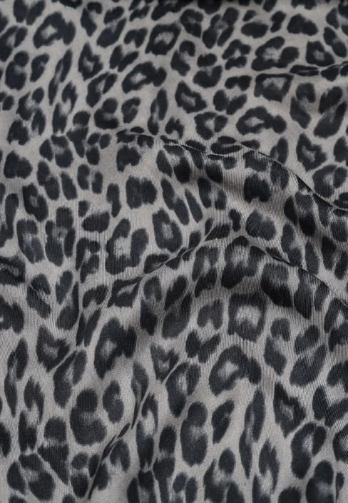 shall femra Guess, leopard, e zezë