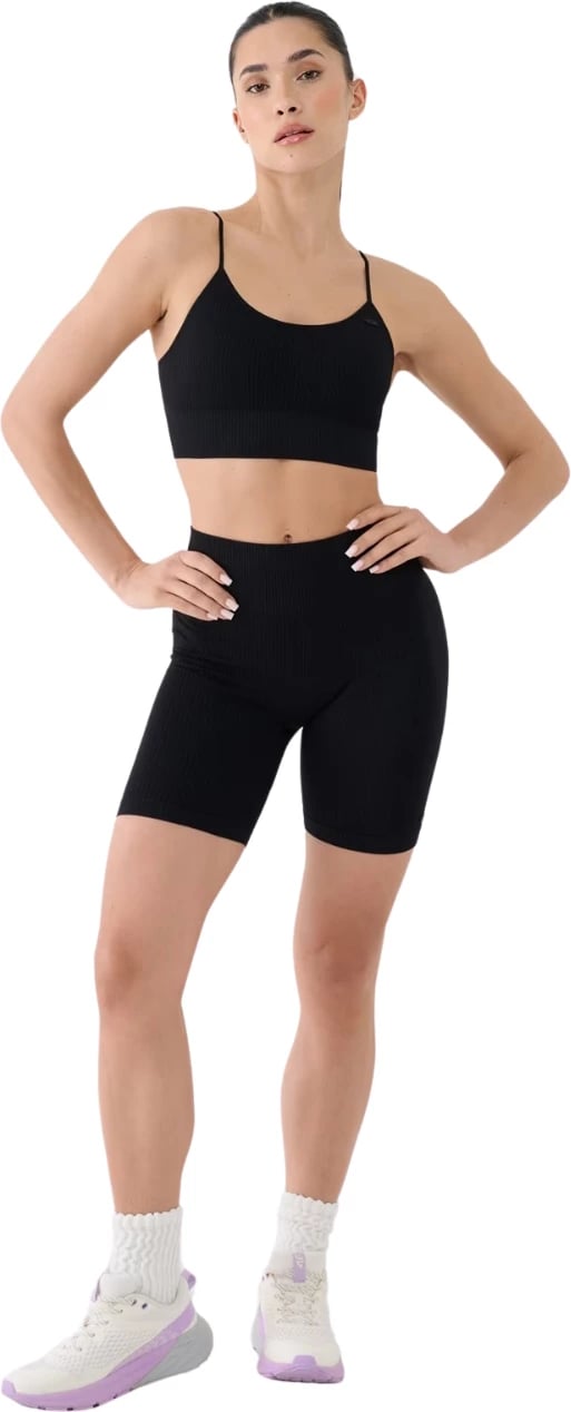 Reçipet sportiv për femra 4F, i zi