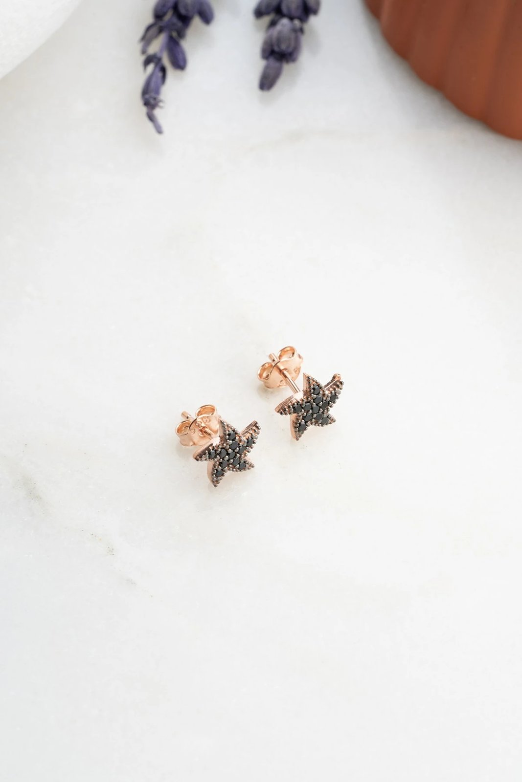 Vathë argjendi të zinj, Jumeon, NRZ99417