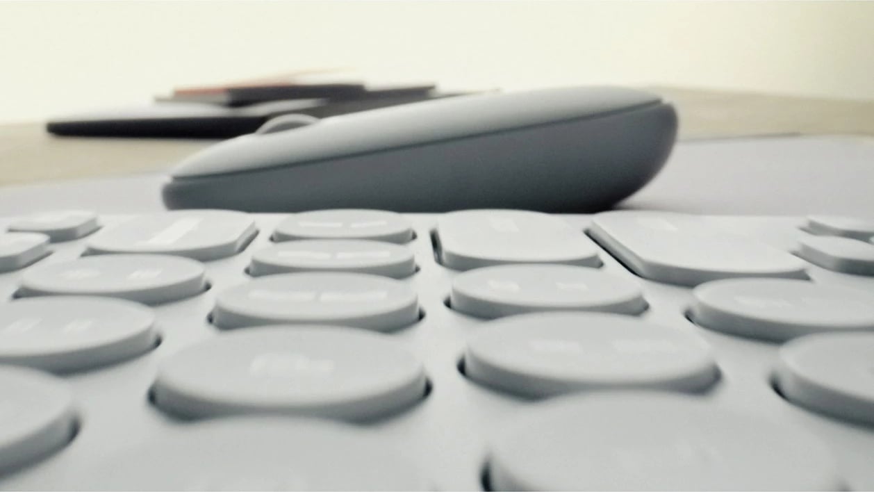 Maus Logitech 910-007015, pa kabllo, RF Wireless + Bluetooth, 4000 DPI, grafit