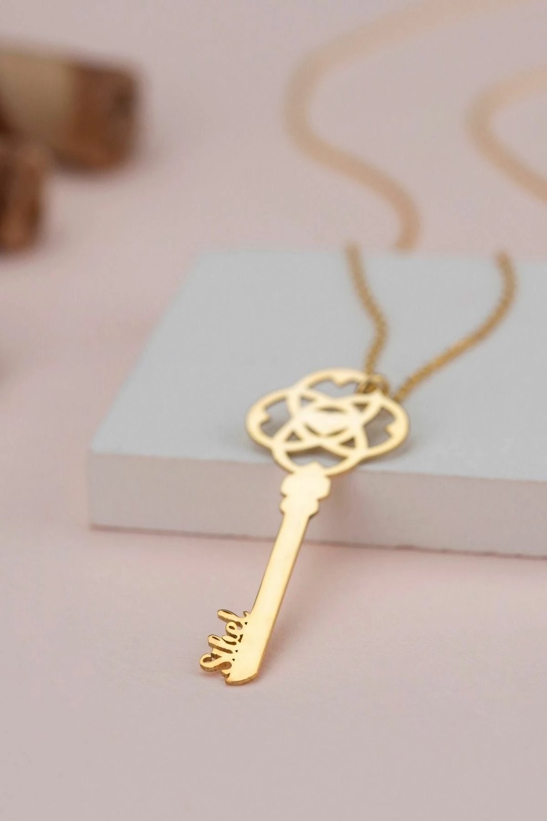 Varëse argjendi, ngjyrë ari, Jumeon, 689154