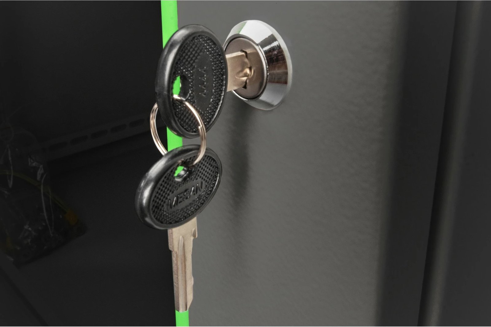 Kasë rrjeti Digitus Dynamic Basic 9U, 600x600 mm, e zezë Kasë rrjeti Digitus Dynamic Basic 9U, 600x600 mm, e zezë