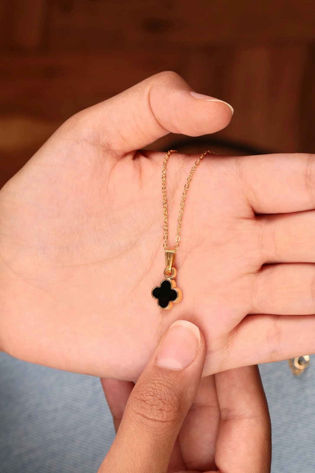 Qafore metalike Elika, ngjyrë ari, CHRM15009