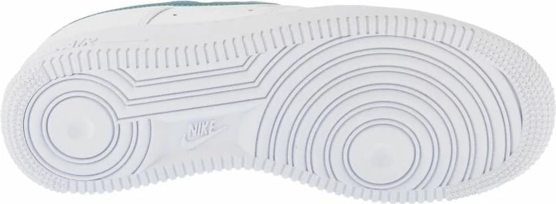 Atlete Nike për meshkuj, të bardha