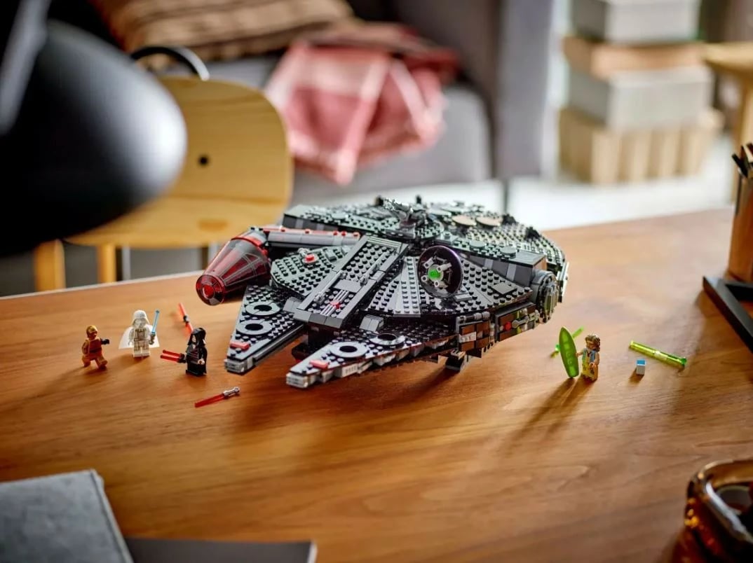 Set ndërtimi LEGO Star Wars Dark Millennium Falcon 75389, 1579 pjesë, për fëmijë 10+ Set ndërtimi LEGO Star Wars Dark Millennium Falcon 75389, 1579 pjesë, për fëmijë 10+