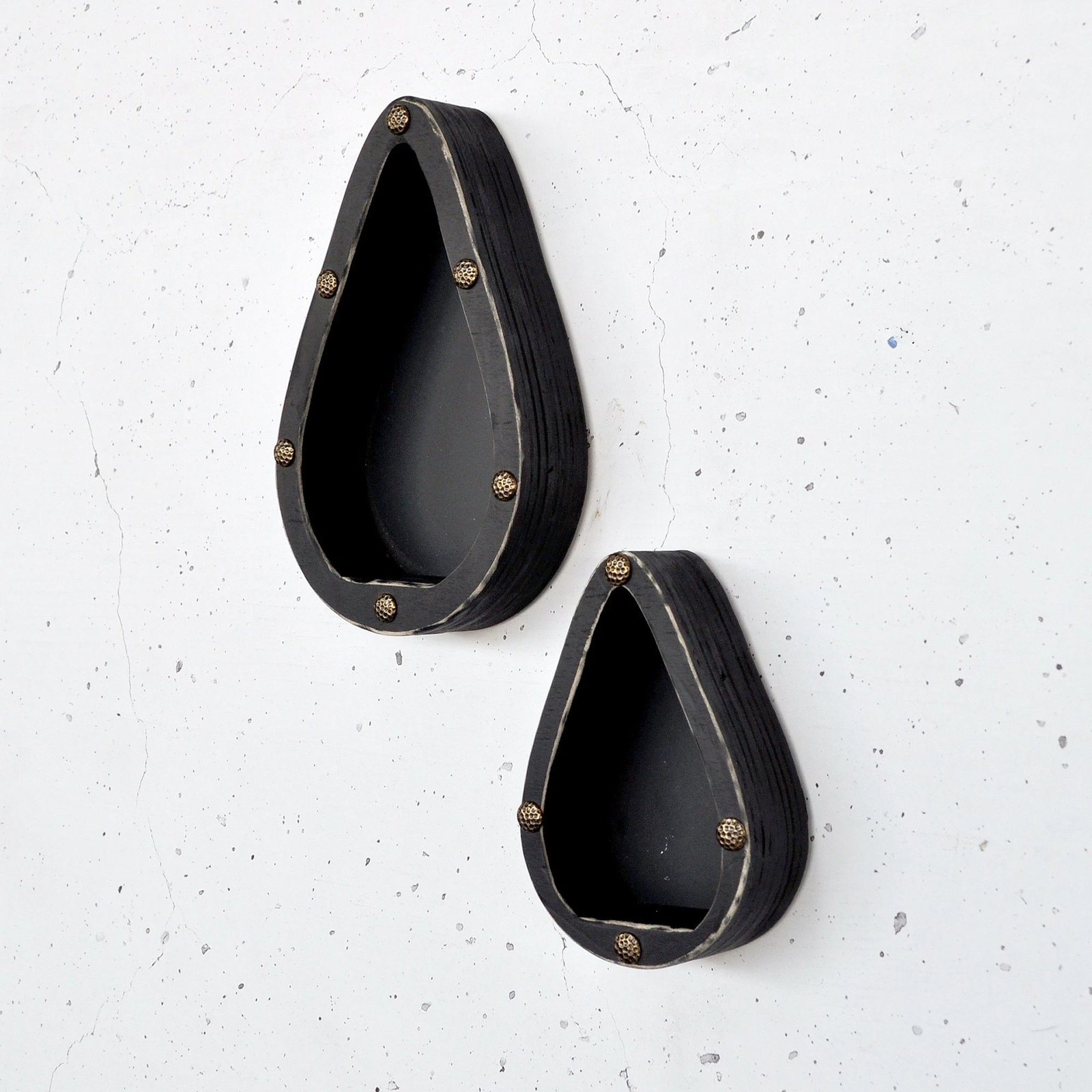 Raft dekorativ prej druri për mur, ngjyrë e zezë, Hanah Home, Raf291 (set prej 2 copash)