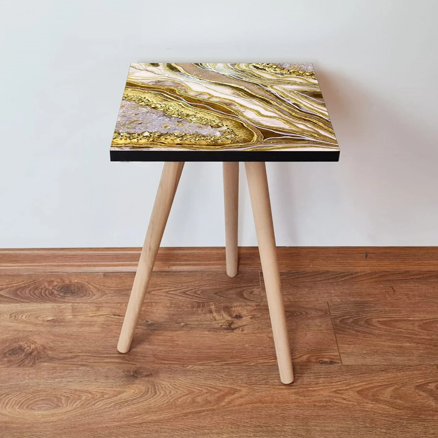 Tavolinë anësore Skye Decor, Shp284, ngjyrë ari