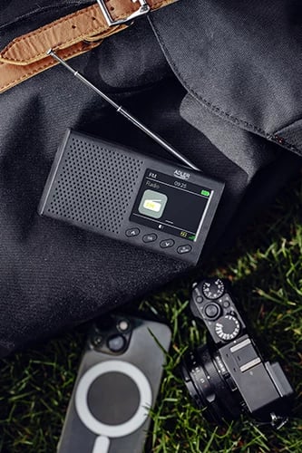 Radio portative FM, Adler AD 1198, Bluetooth 5.0, ekran LCD me ngjyra 2.4", memorie 20 stacione, bateri 1200 mAh