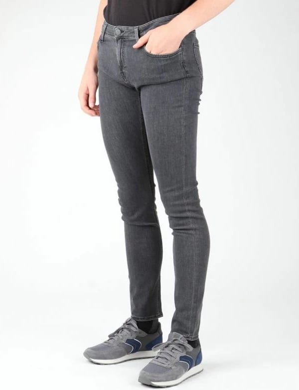 Xhinse për meshkuj Lee