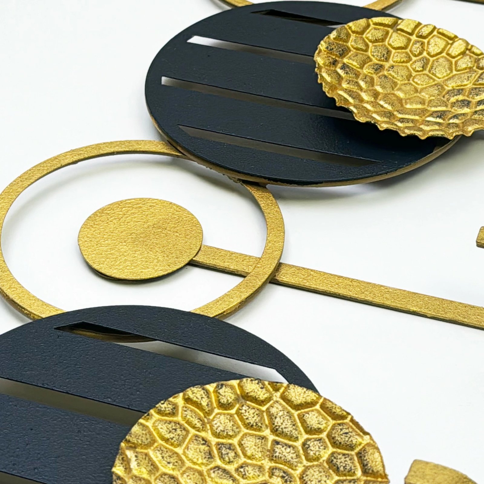 Varëse muri metalike Wallity, Mihriban, shumëngjyrëshe