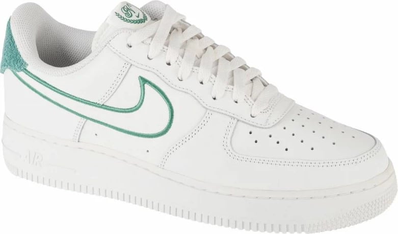 Atlete për meshkuj Nike, të bardha