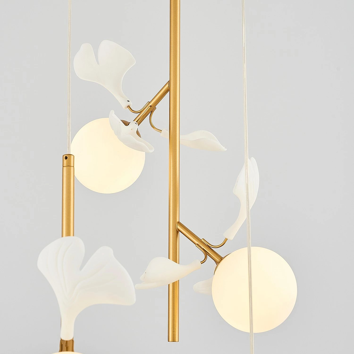 Llambadar Opviq, Krakow - C1343, ngjyrë ari dhe e bardhë