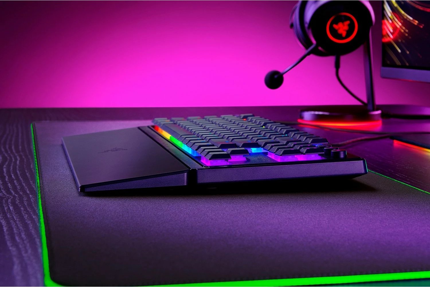 Tastierë gaming Razer Ornata V3, RGB, mecha-membrane, tenkeyless, e zezë