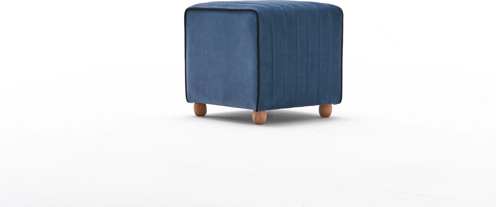 Puf Mona, kadife blu, Atelier del Sofa
