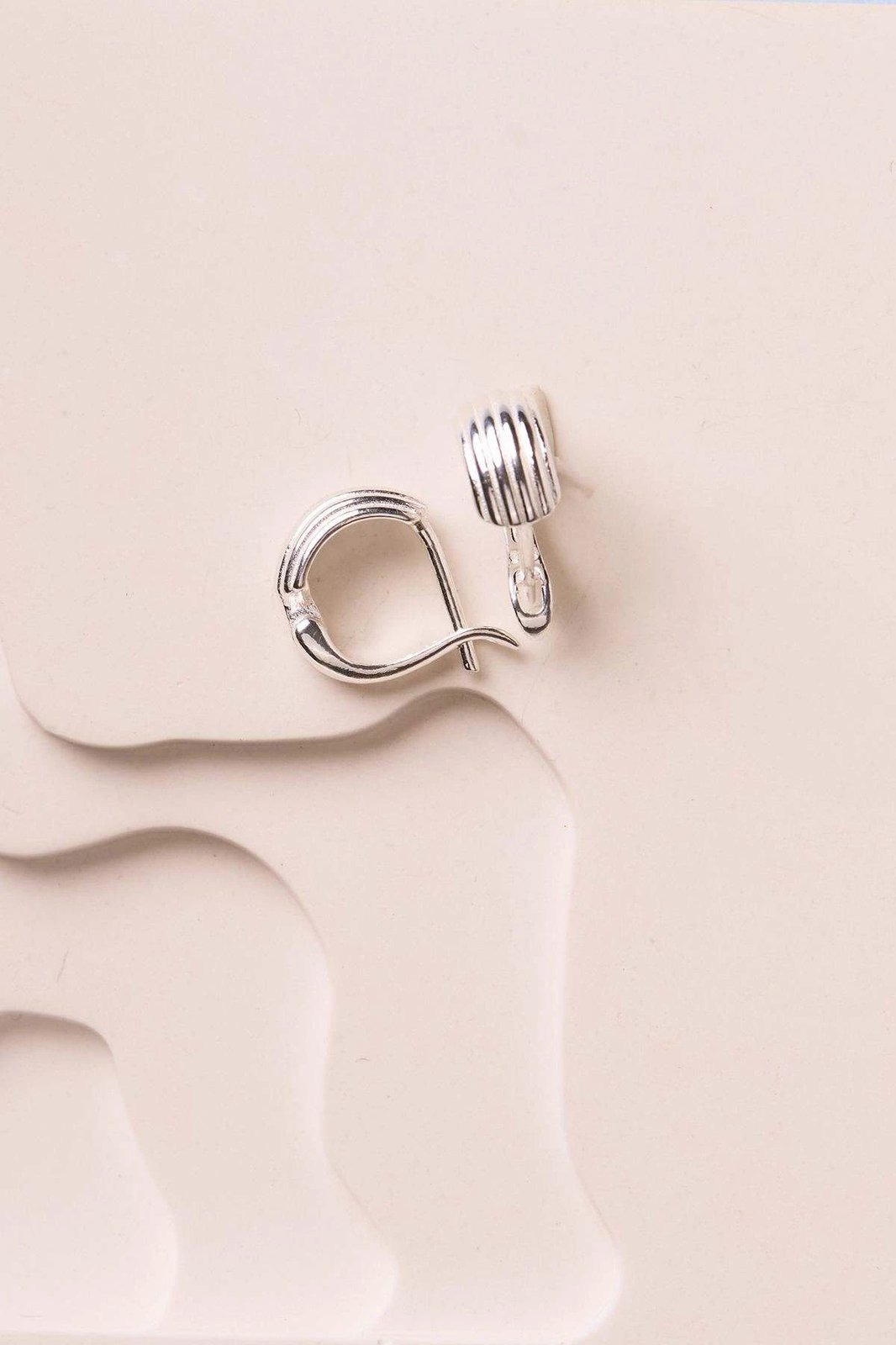 Vath argjendi, Jumeon, ELKMD50570