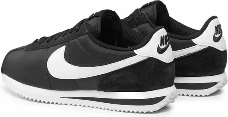 Atlete për femra Nike, të bardha e të zeza