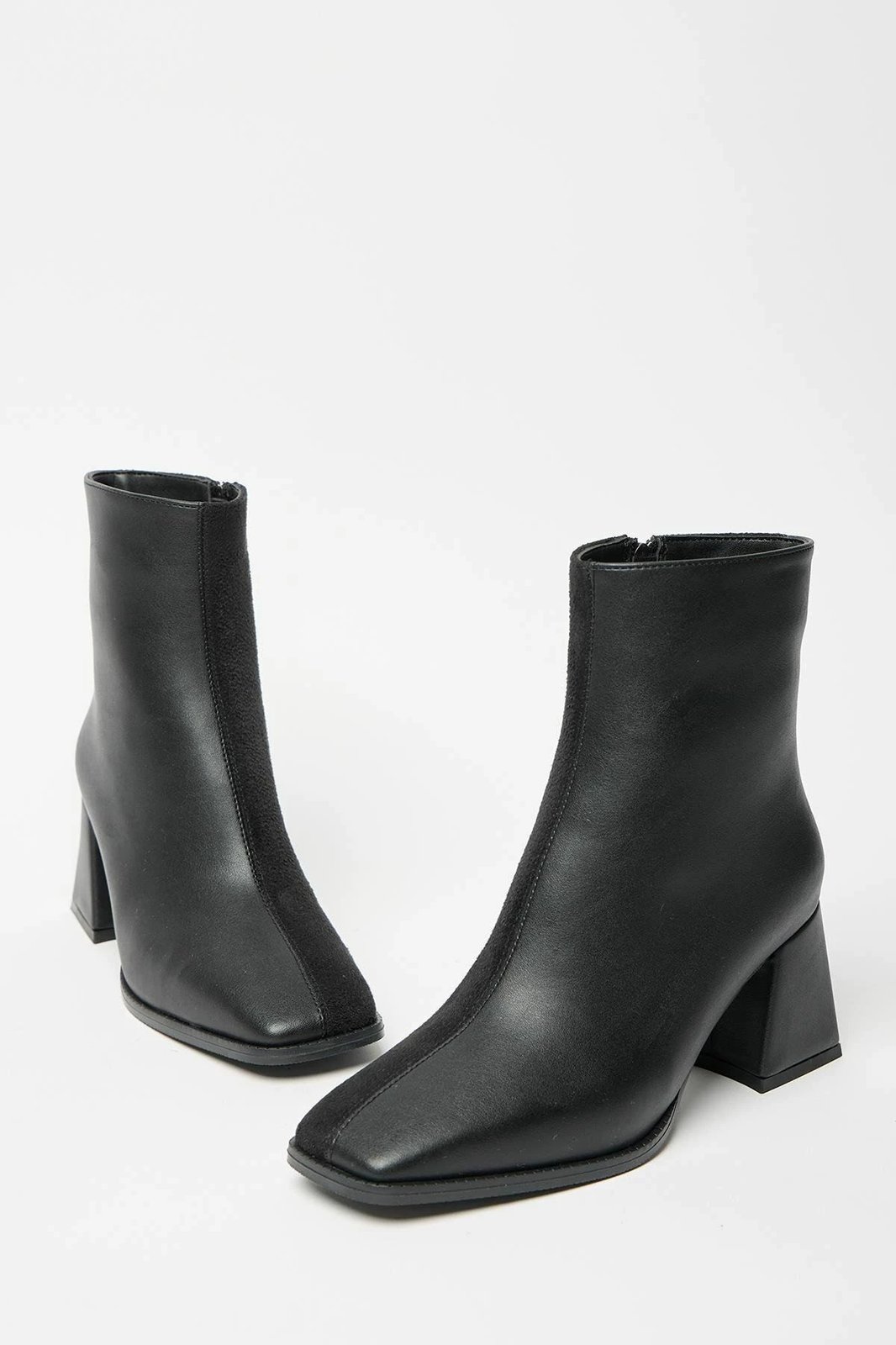 Çizme për gra, ngjyrë e zezë, Jumeon, MK1345025KR20-004