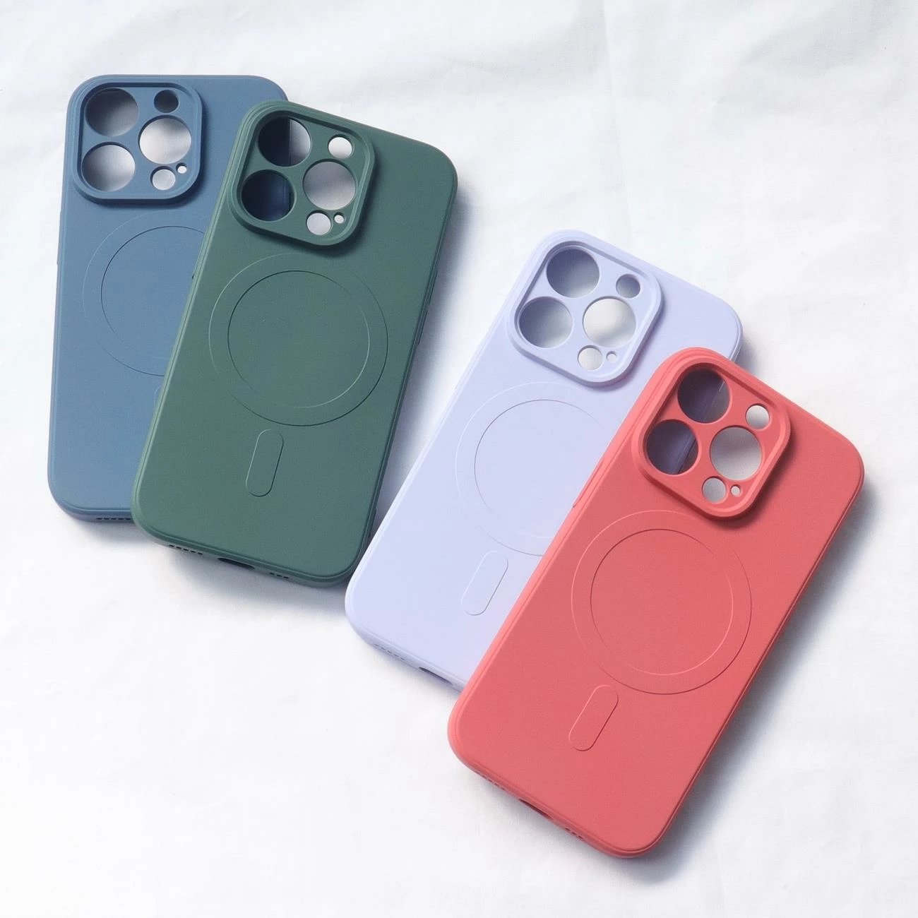 Mbështjellës silikon për iPhone 15 Plus Hurtel, MagSafe, Blu