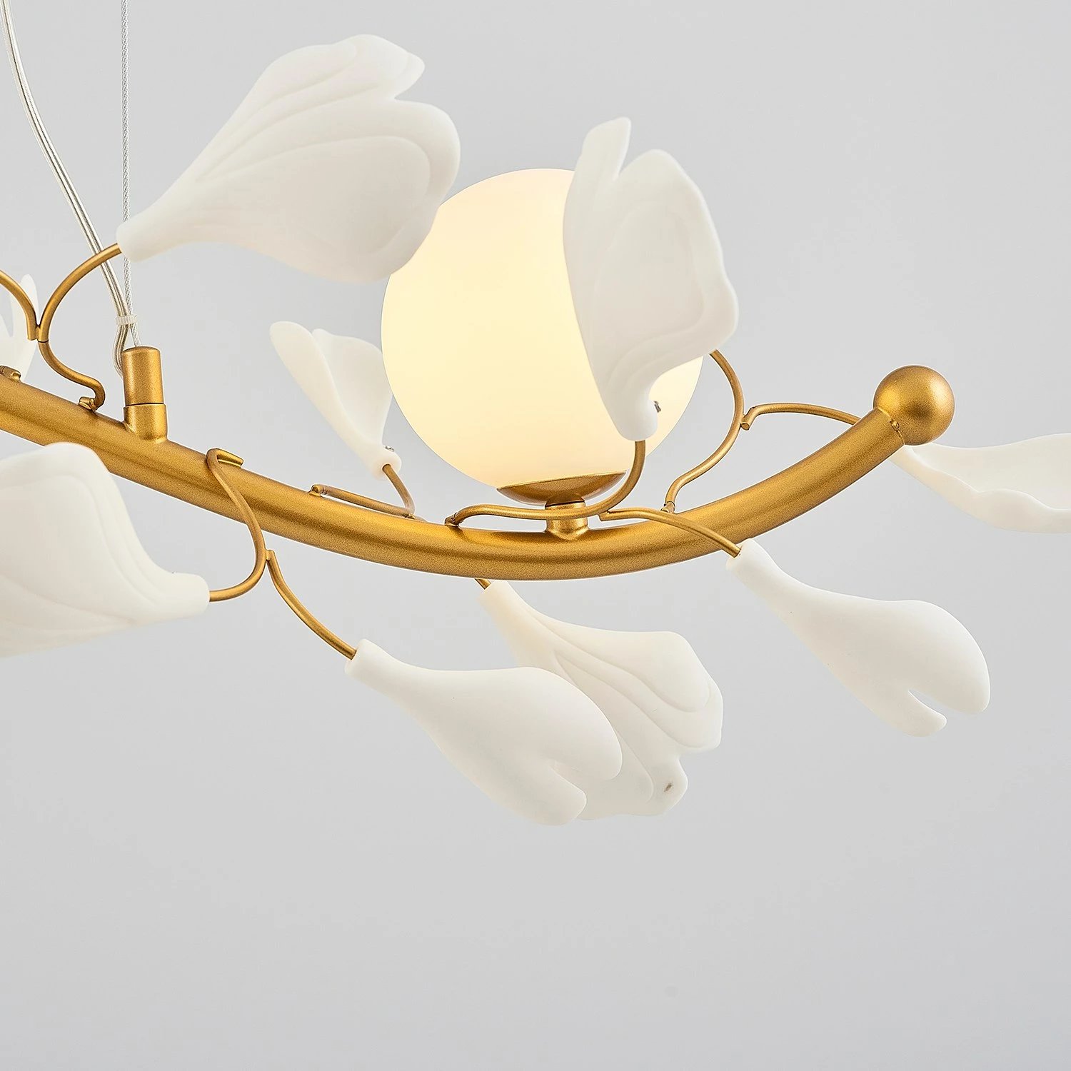 Llambadar Opviq, Krakow - C1342, ngjyrë ari dhe e bardhë