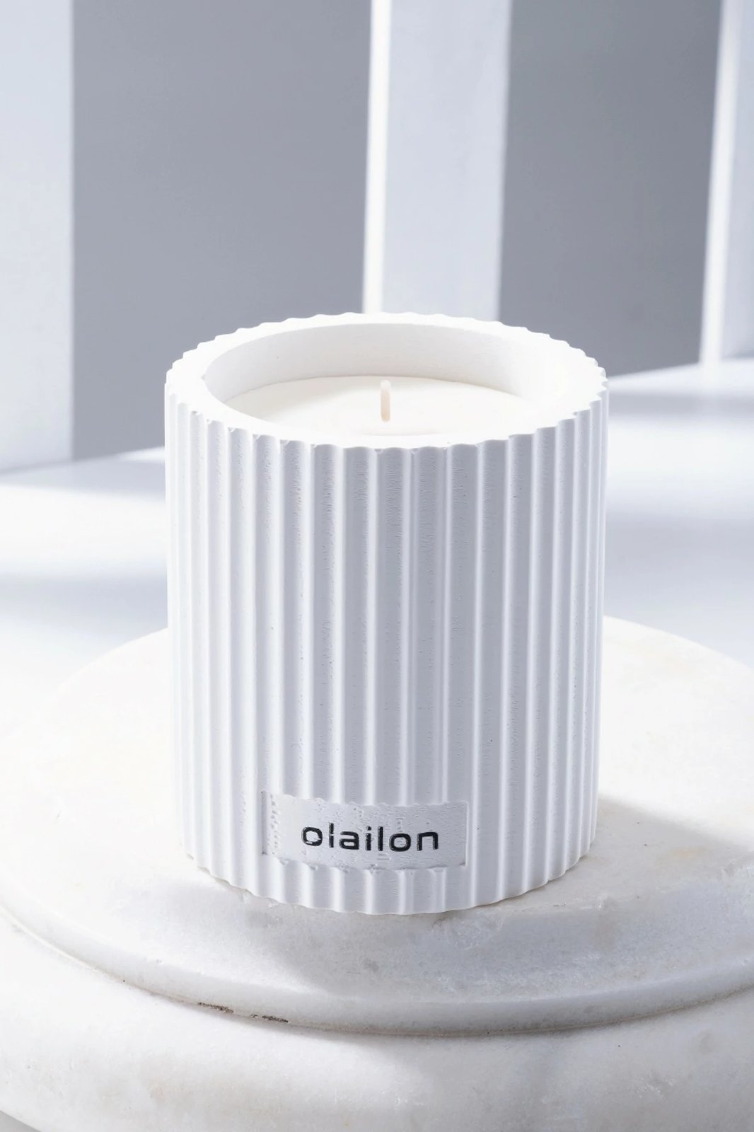 Qiri dekorativ prej betoni, aromë vanilje dhe trëndafili, i bardhë, Damla v2