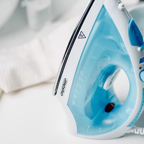 Hekur me avull, Adler, MS 5023, 2200 W, shollë çeliku inox, blu e bardhë