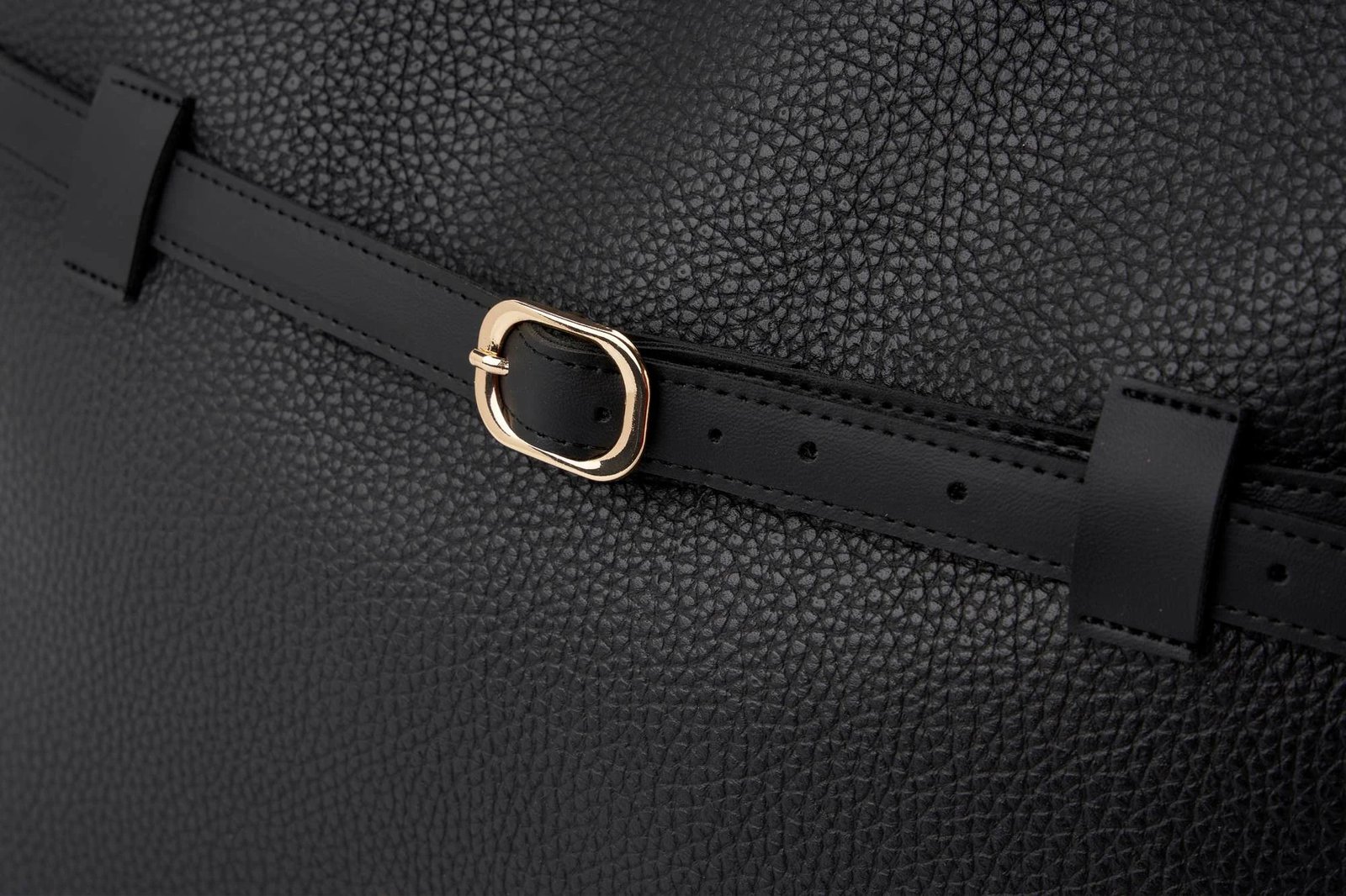 Çantë tote Vince Camuto, Vittoria, e zezë