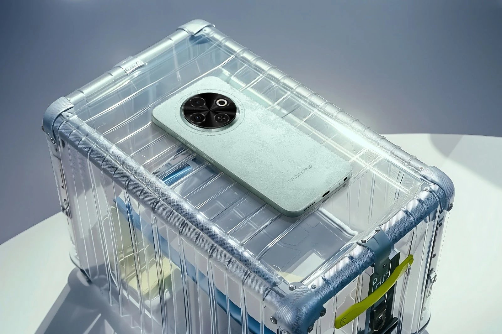 Smartfon TECNO Spark 30C, 6GB RAM, 128GB, Magic Skin Green, set me mbështjellës, kufje dhe karikues