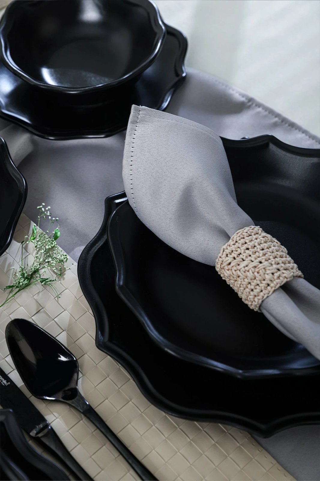 Set enësh për drekë, qeramikë, 24 copë, ngjyrë e zezë mat, Hermia Concept, X0001517500000000000000000