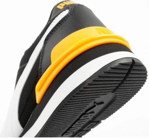 Atlete Puma për femra, të zeza