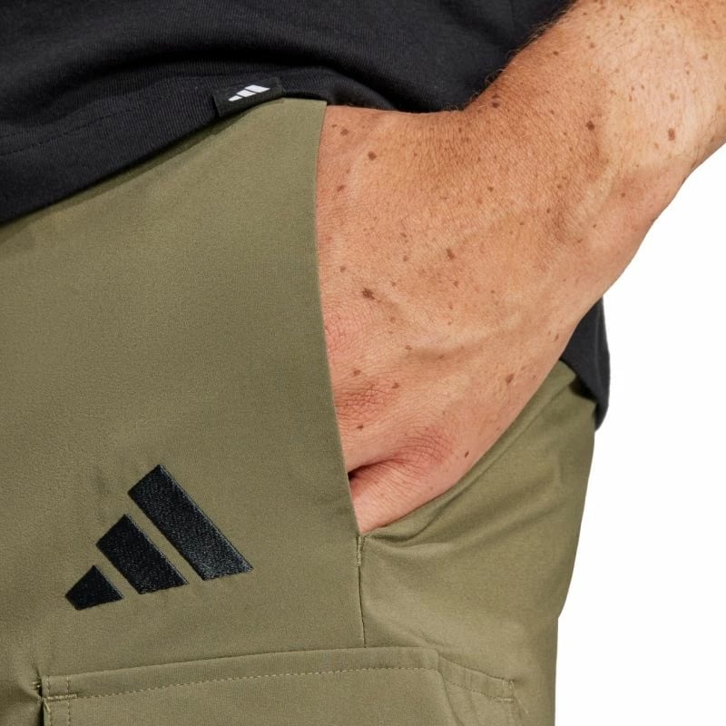 Shorce për meshkuj adidas, të gjelbra