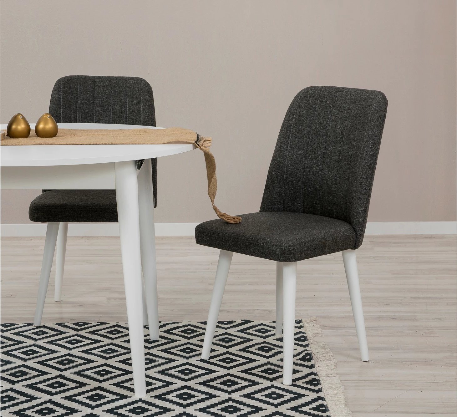 Set tavoline me karrige për ngrënie, zgjatshme, Skye Decor Vina 1053, e bardhë, antracit, 5 copë