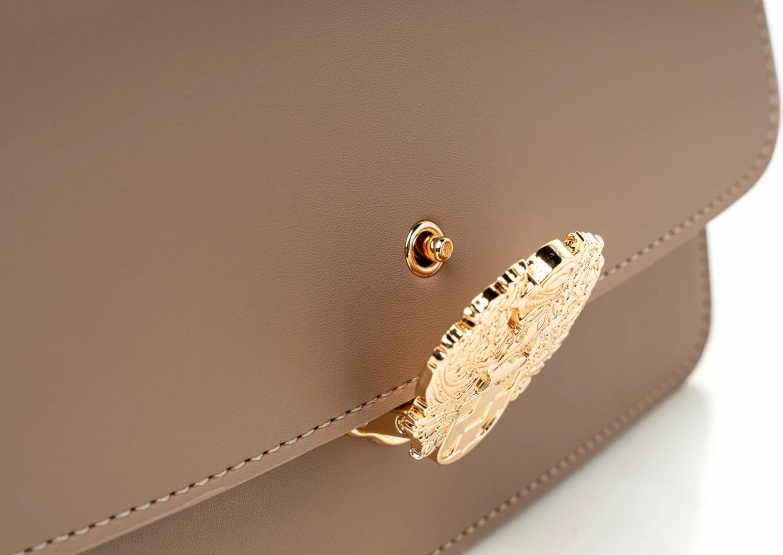 Çantë krahu Vince Camuto, ngjyrë mink, Amore