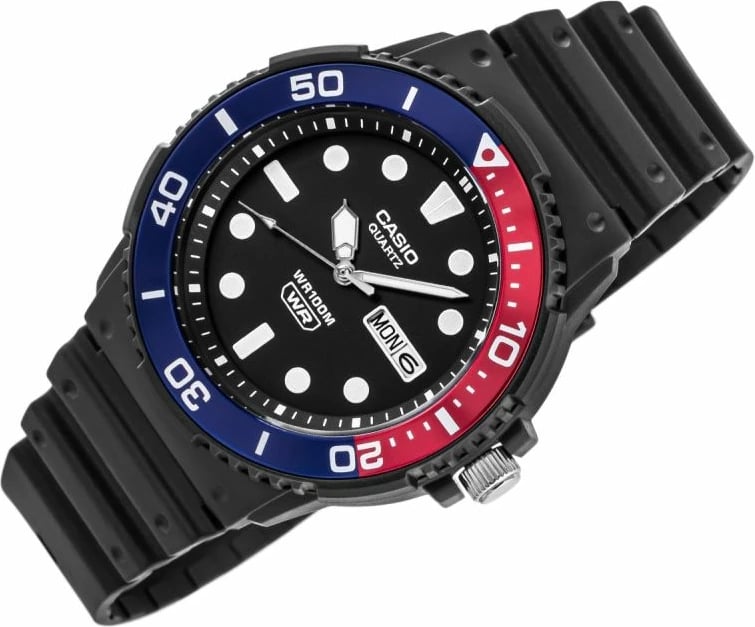 Orë dore për meshkuj CASIO, e zezë