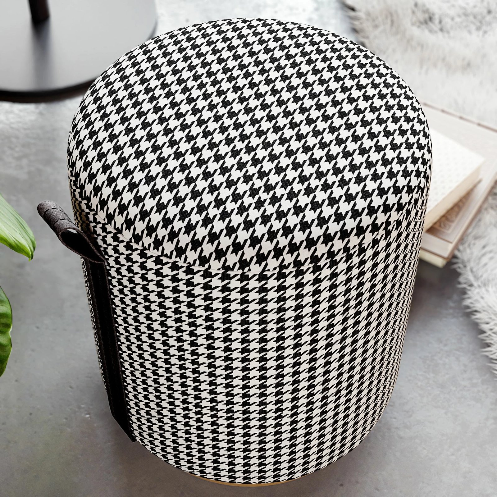 Tufet Macaria, e zezë dhe e bardhë