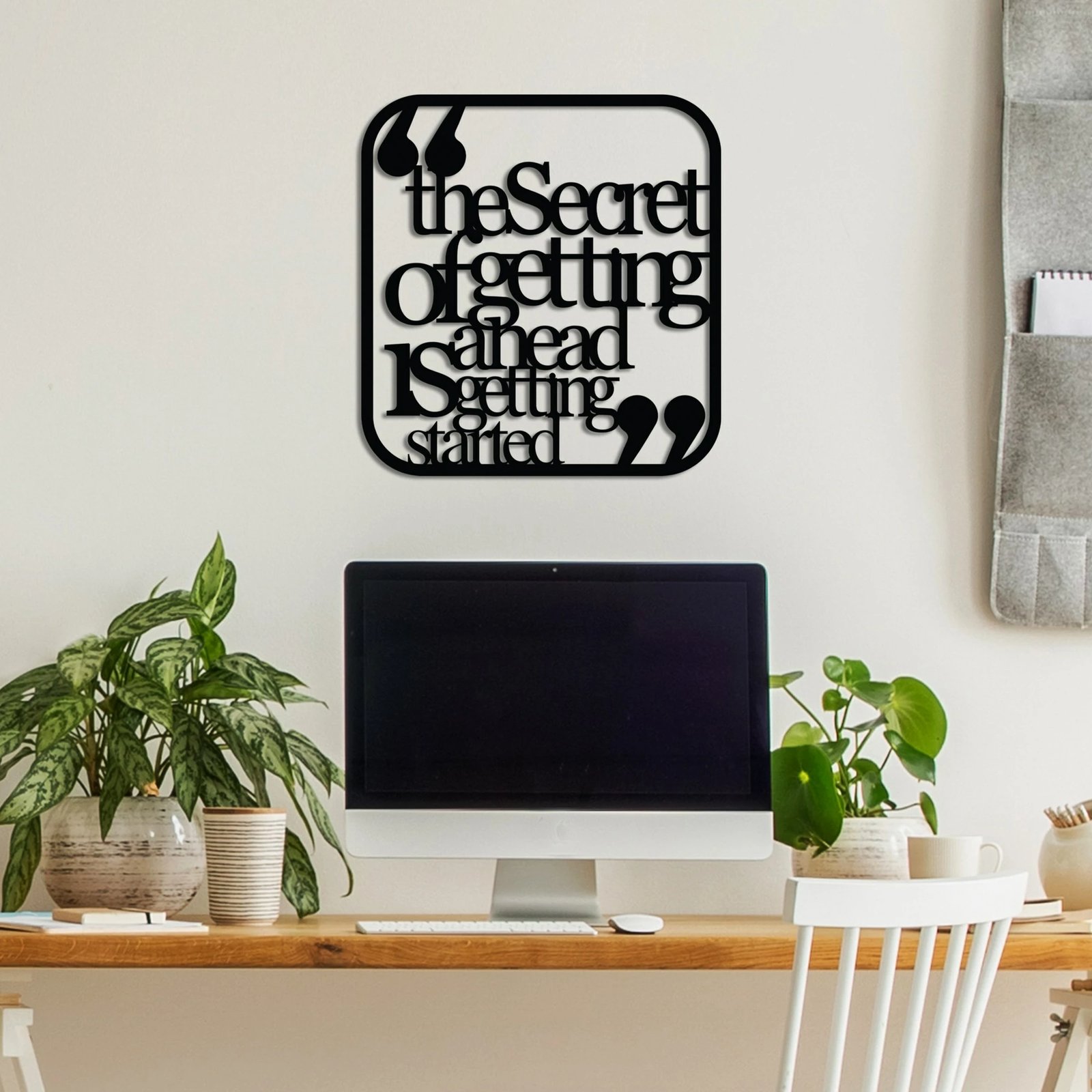 Aksesor dekorativ metalik për mur, Wallity, Getting Ahead Started 3, ngjyrë e zezë, 50x50cm