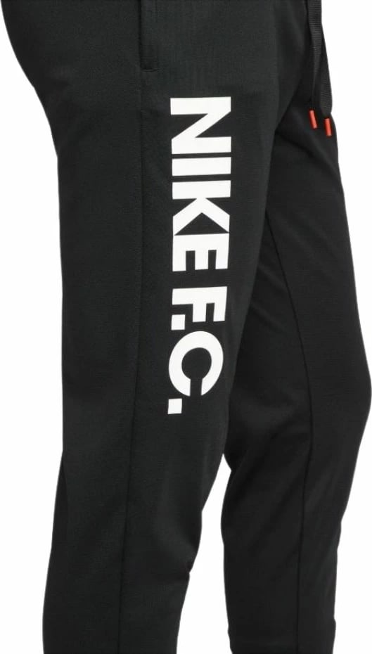 Pantallona sportive Nike për meshkuj, të zeza
