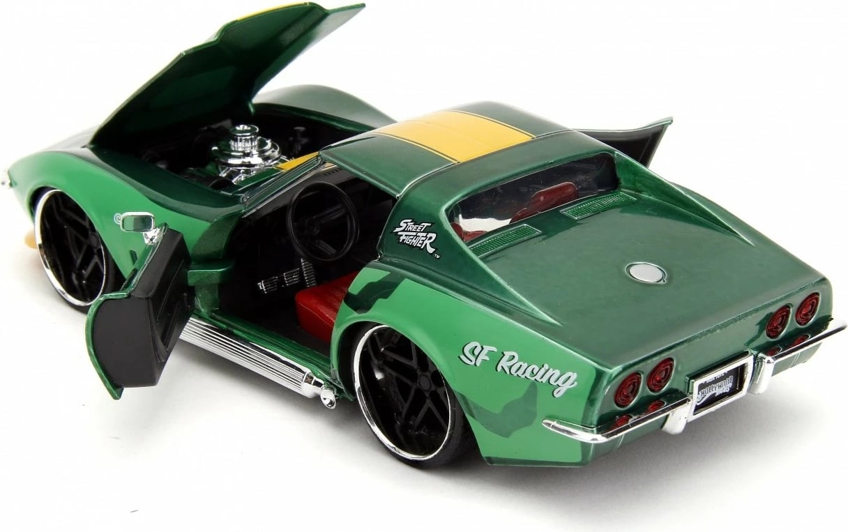 Veture lodër Jada Toys Street Fighter 1969 Chevrolet Corvette 1:24 me figurë Cammy, Gjelbër/Verdhë