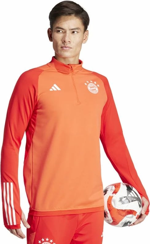 Duks për meshkuj adidas FC Bayern, i kuq Duks për meshkuj adidas FC Bayern, i kuq