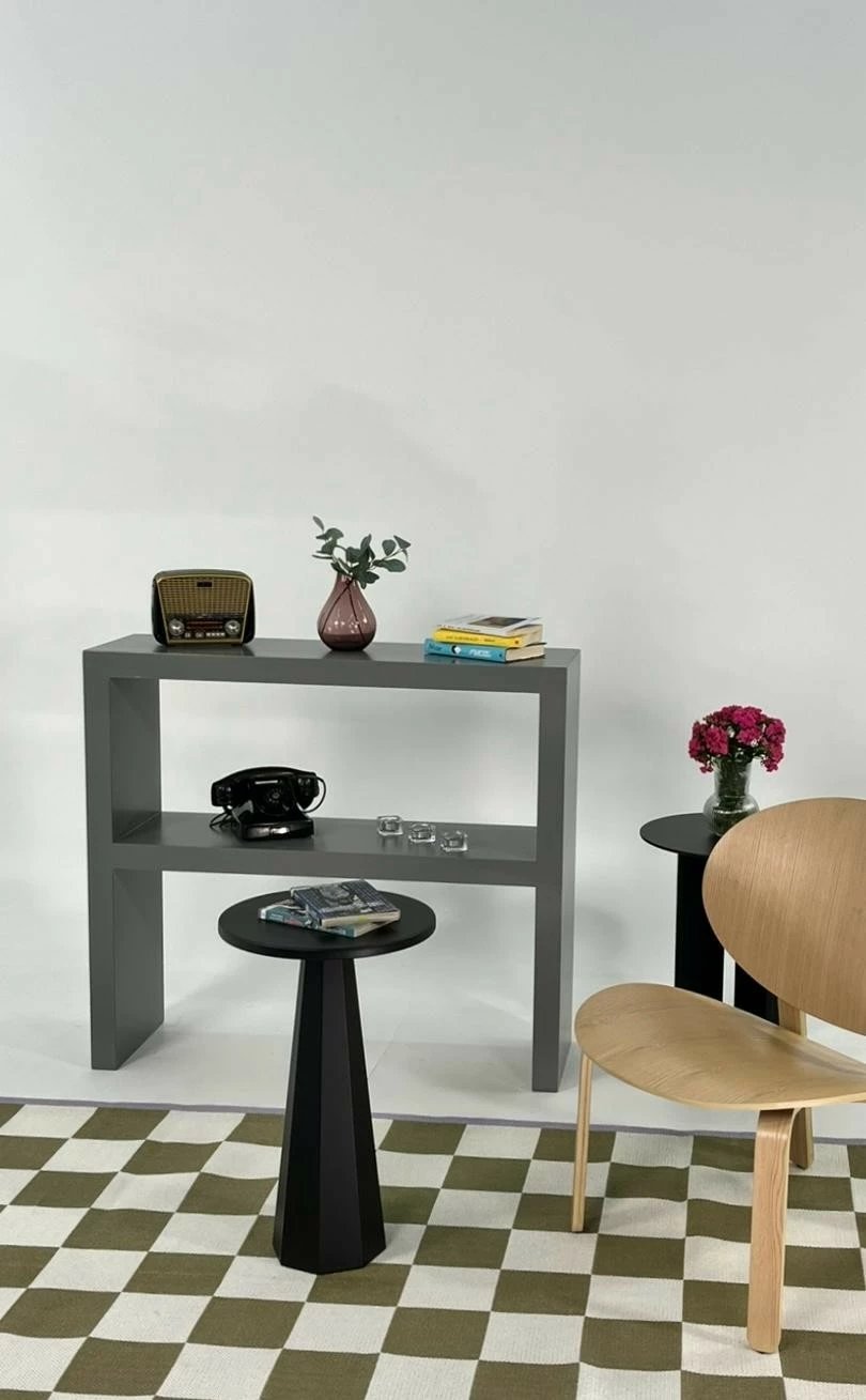 Tavolinë anësore, ngjyrë e zezë, Skye Decor Lilyum 57