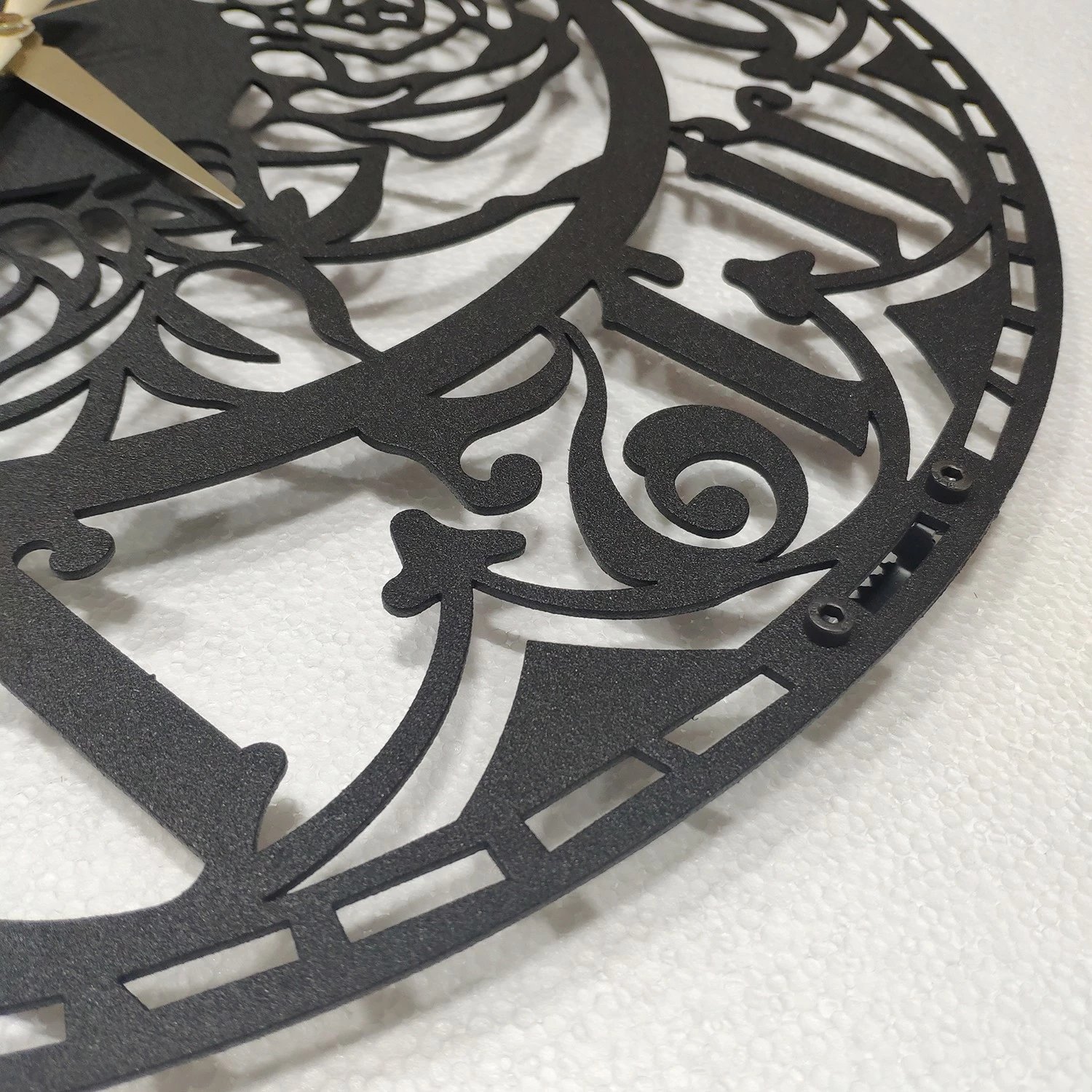 Orë muri dekorative prej metali, Wallity, ngjyrë e zezë, 50x50cm