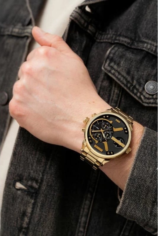 Orë dore për meshkuj Paul Lorens, e zezë dhe e artë