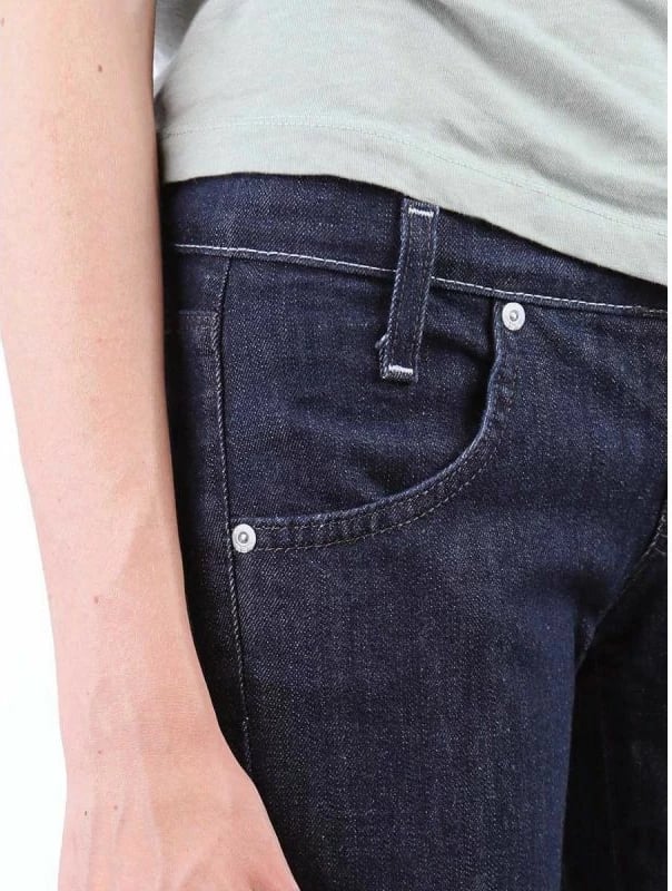 Xhinse Lee për femra