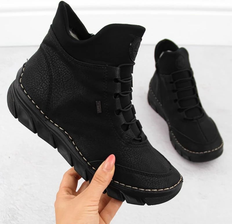 Çizme të izoluara për femra Rieker 55069-00, të zeza