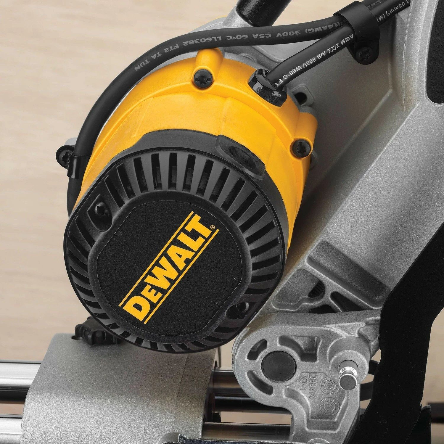 Sharrë elektrike DeWALT DWS780, 1675W, 3800 RPM, teh 30.5cm, AC