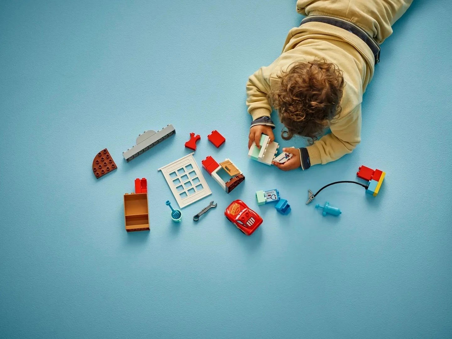 Set LEGO DUPLO McQueen's Visit to Doc's Garage, 35 pjesë