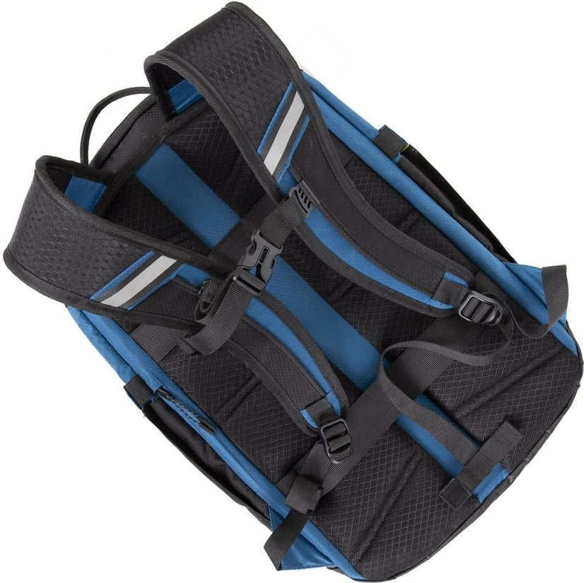 Çantë shpine RIVACASE Mercantour 15.6", 20L, zi/blu Çantë shpine RIVACASE Mercantour 15.6", 20L, zi/blu