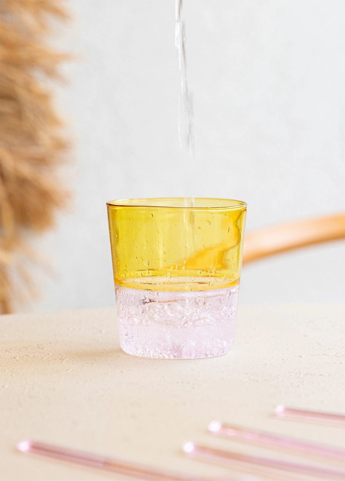 Gotë qelqi e verdhë Hermia, BRD0088