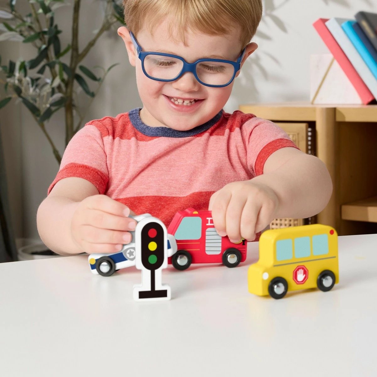 Set lodrash prej druri Fisher Price JCY32, për fëmijë, shumëngjyrëshe, 4 pjesë