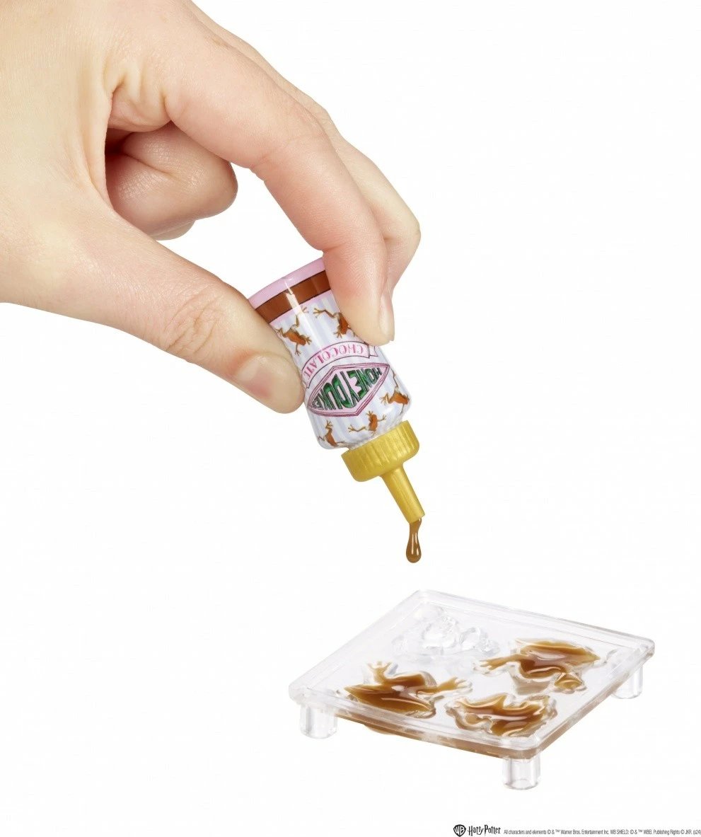 Figurinë koleksionuese MGA Miniverse Make It Mini Harry Potter Honeydukes, set, plastikë Figurinë koleksionuese MGA Miniverse Make It Mini Harry Potter Honeydukes, set, plastikë